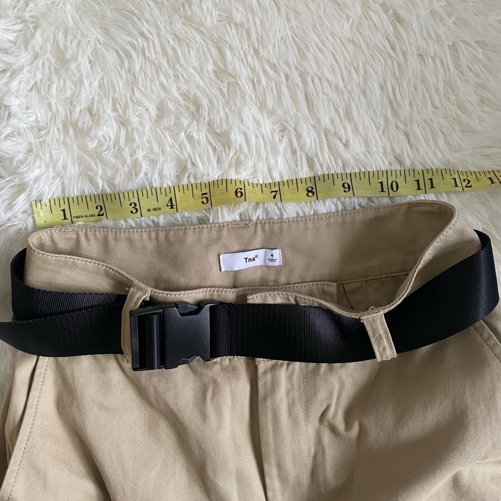 Aritzia TNA L.E.S Cargo Pant in Tan - Picture 7 of 14